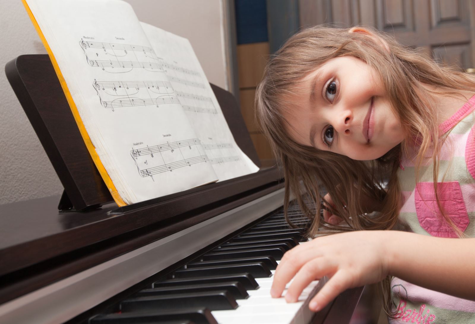 Mua đàn piano điện cho bé như nào là tốt nhất?